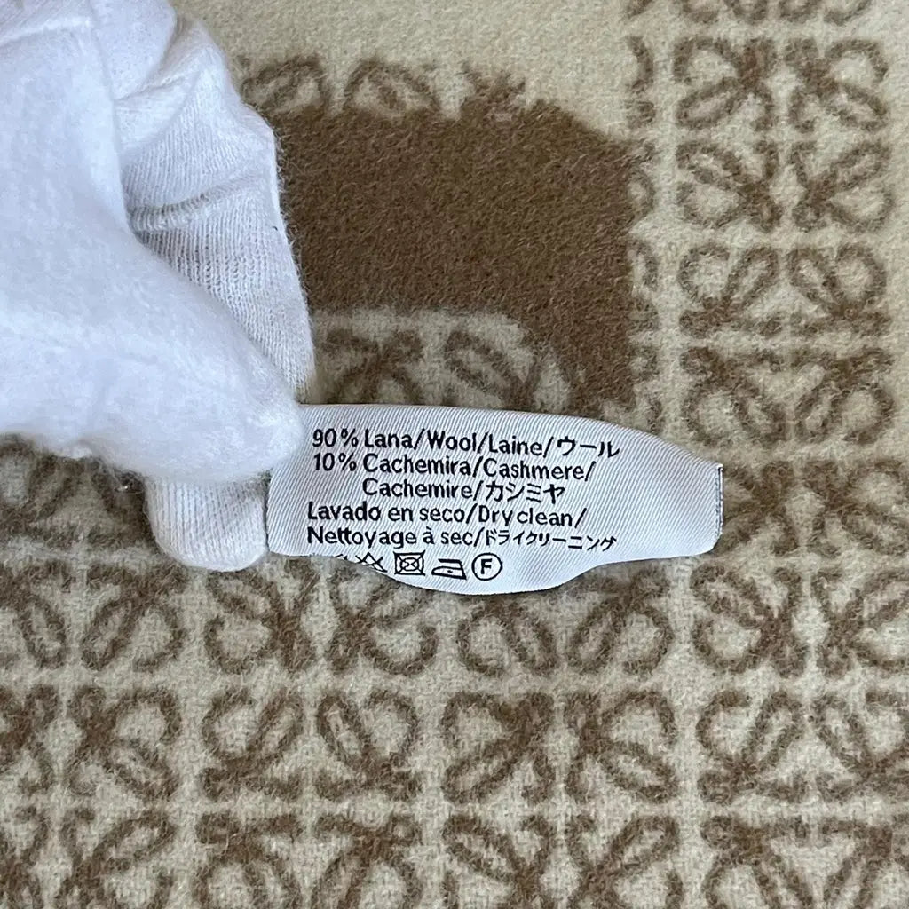 Loewe 30 x 180 Love Scarf
