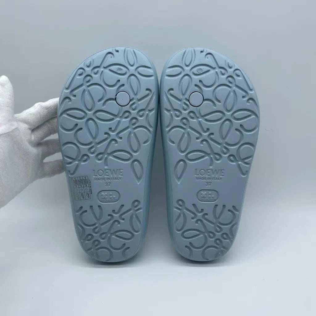 Loewe Foam Pebble Toe Post Glossy Size37