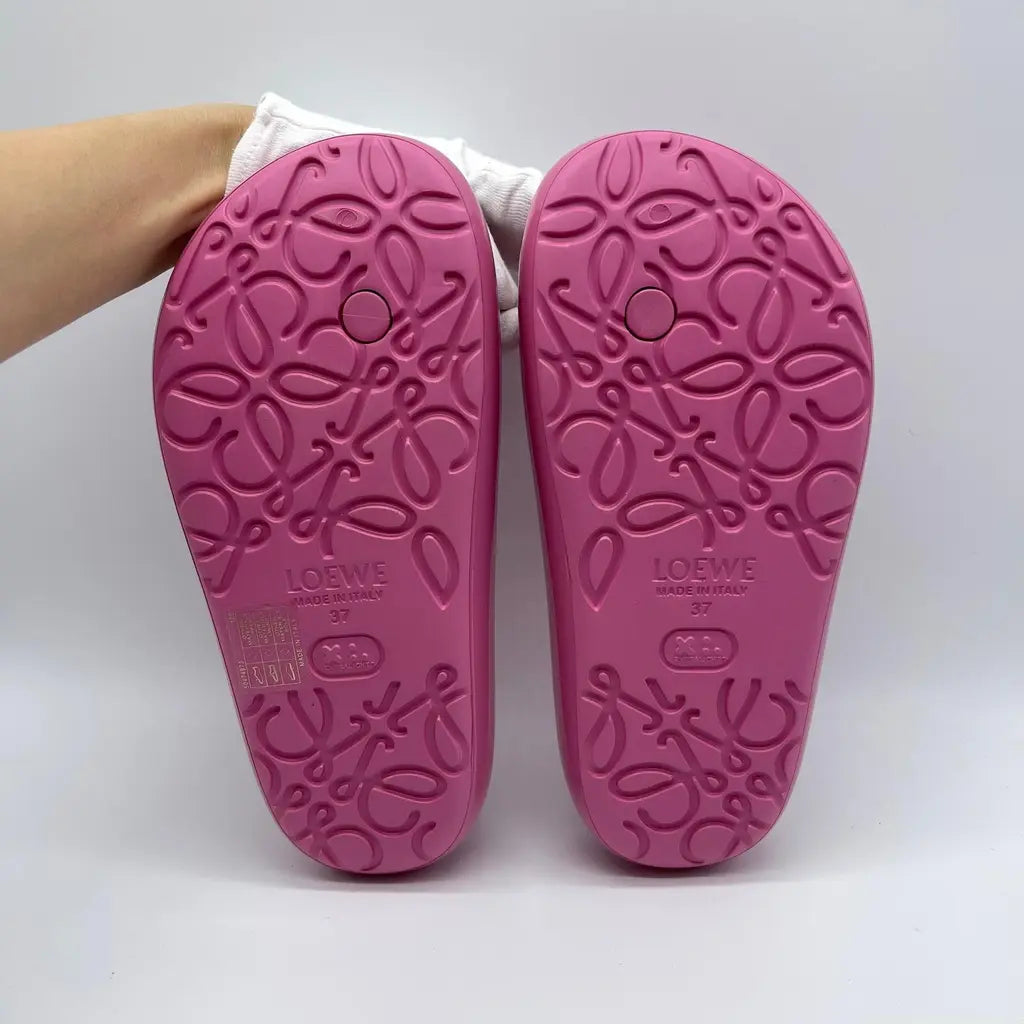 Loewe Foam Pebble Toe Post Glossy Size37