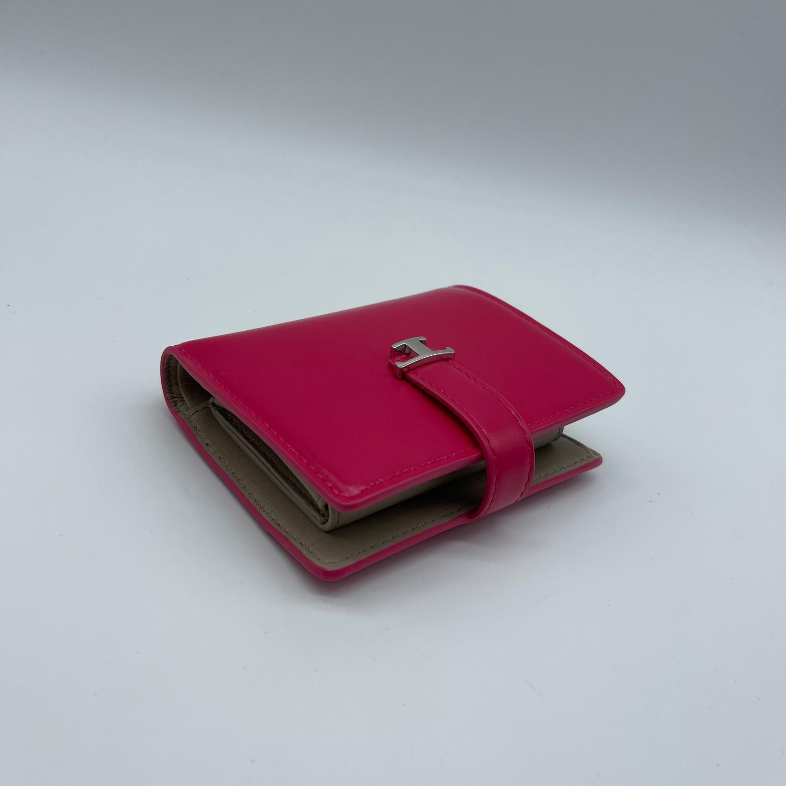 Tod's Wallet