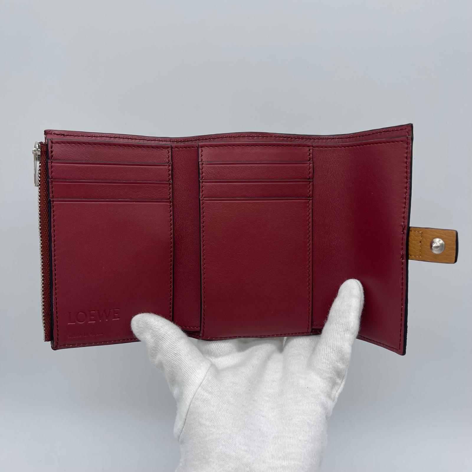 Loewe SGC Small Vertical Wallet